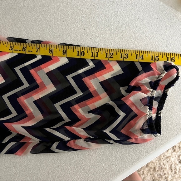 Living Doll Blouse Semi Sheer Women's Large Chevron Pattern 3/4 Sleeves V-Neck - Picture 9 of 10